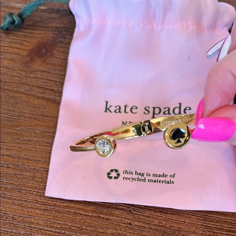 NWOT Never Worn! Kate Spade Spot the Spade Open Hinge Bangle